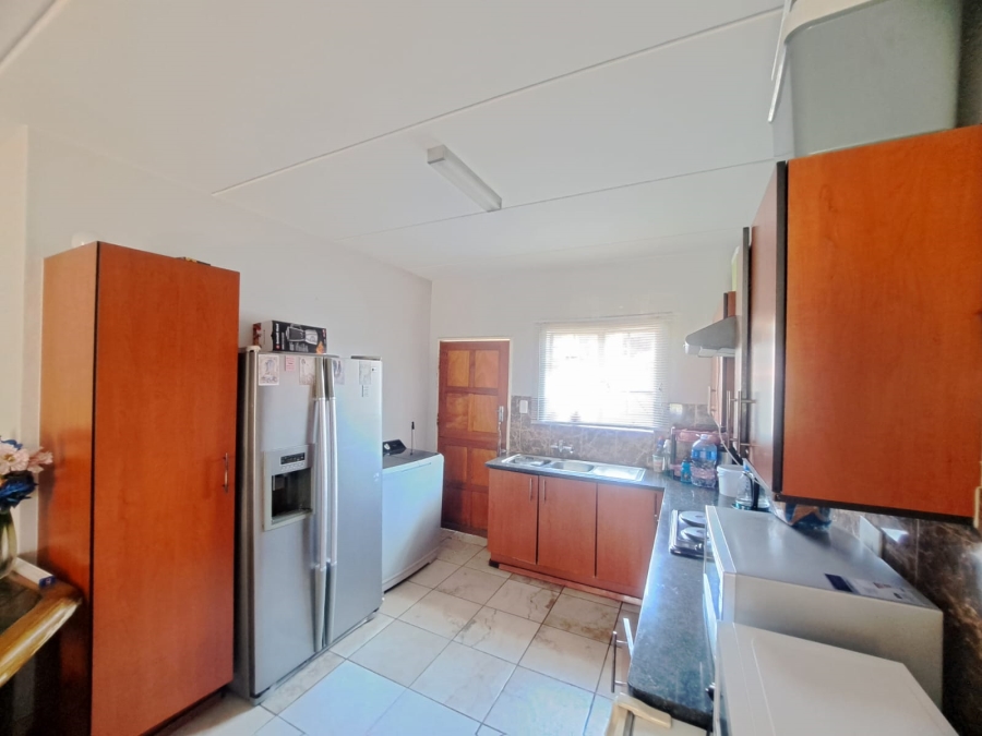 3 Bedroom Property for Sale in Waterval East North West
